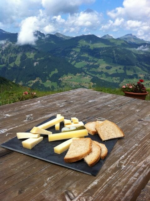 Lunch! This time, at Cabane d'Anthème. 