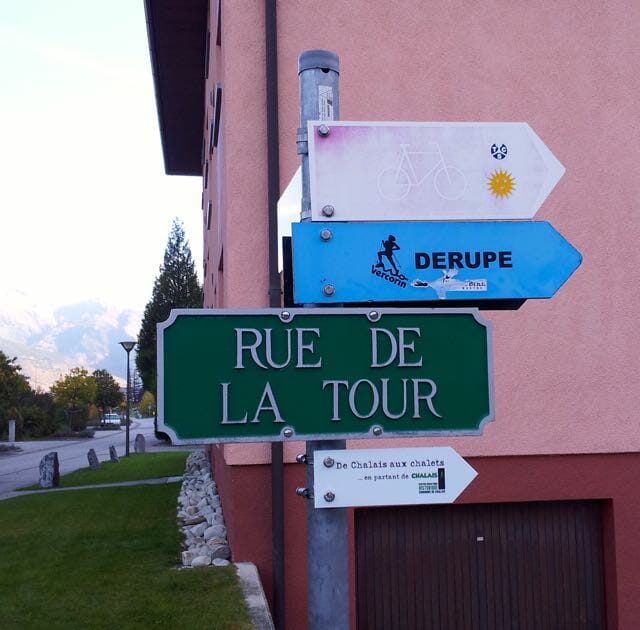 This must be serious: The race has its own signs!