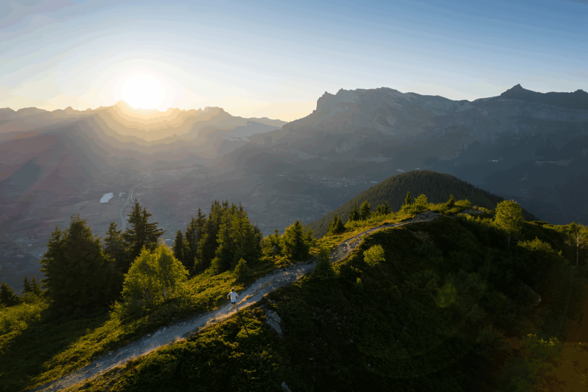 UTMB Training Guide: A Seasonal Approach